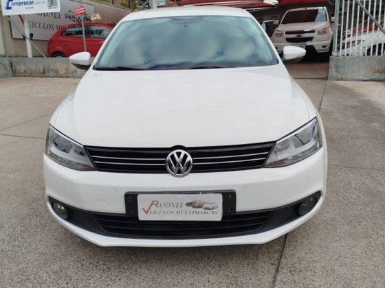 VOLKSWAGEN JETTA 2.0 COMFORTLINE FLEX 4P TIPTRONIC VOLKSWAGEN JETTA 2.0 COMFORTLINE FLEX 4P TIPTRONIC